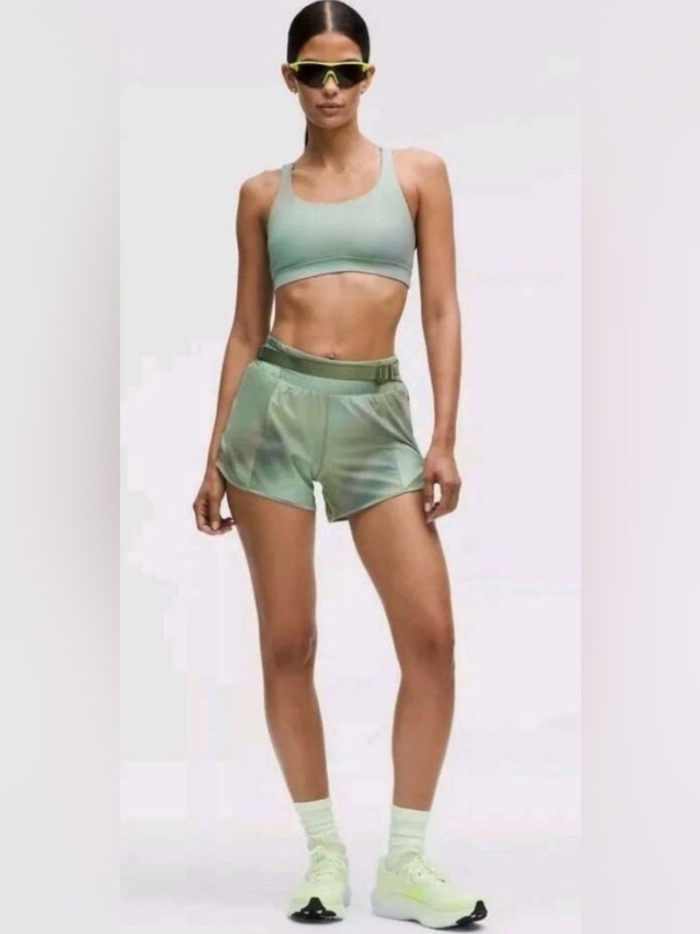 Lululemon Hotty Hot HR Short 4" *Lined in Chroma Drift Green Palm Court - Size 8